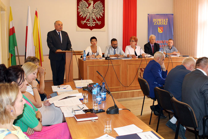 Ilustracja do informacji: XIX sesja Rady Powiatu Żarskiego
