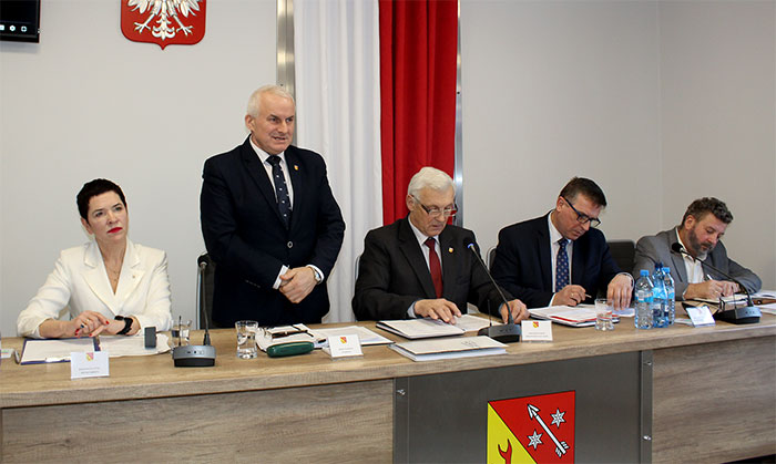 Ilustracja do informacji: IV sesja Rady Powiatu Żarskiego