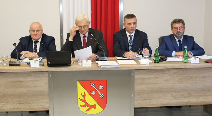 Ilustracja do informacji: XII sesja Rady Powiatu Żarskiego