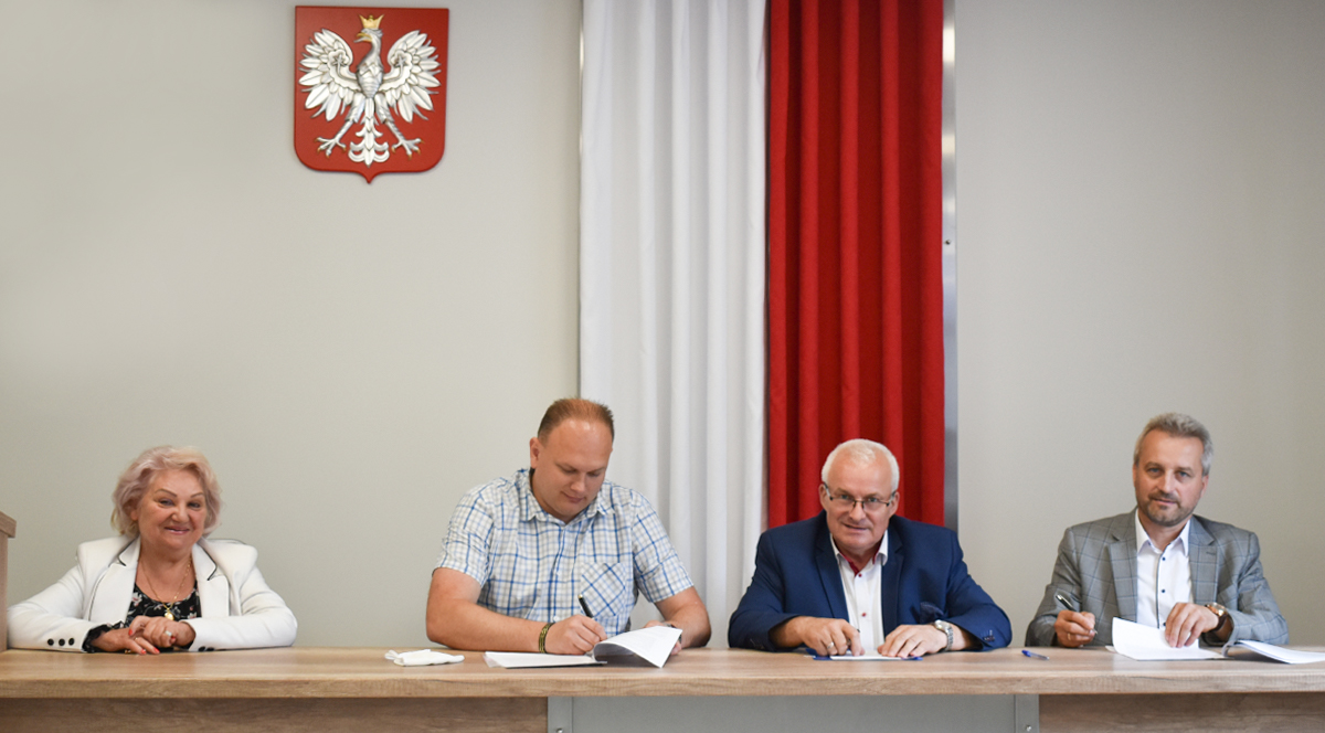 Ilustracja do informacji: Umowa na przebudowę drogi w Mielnie podpisana!
