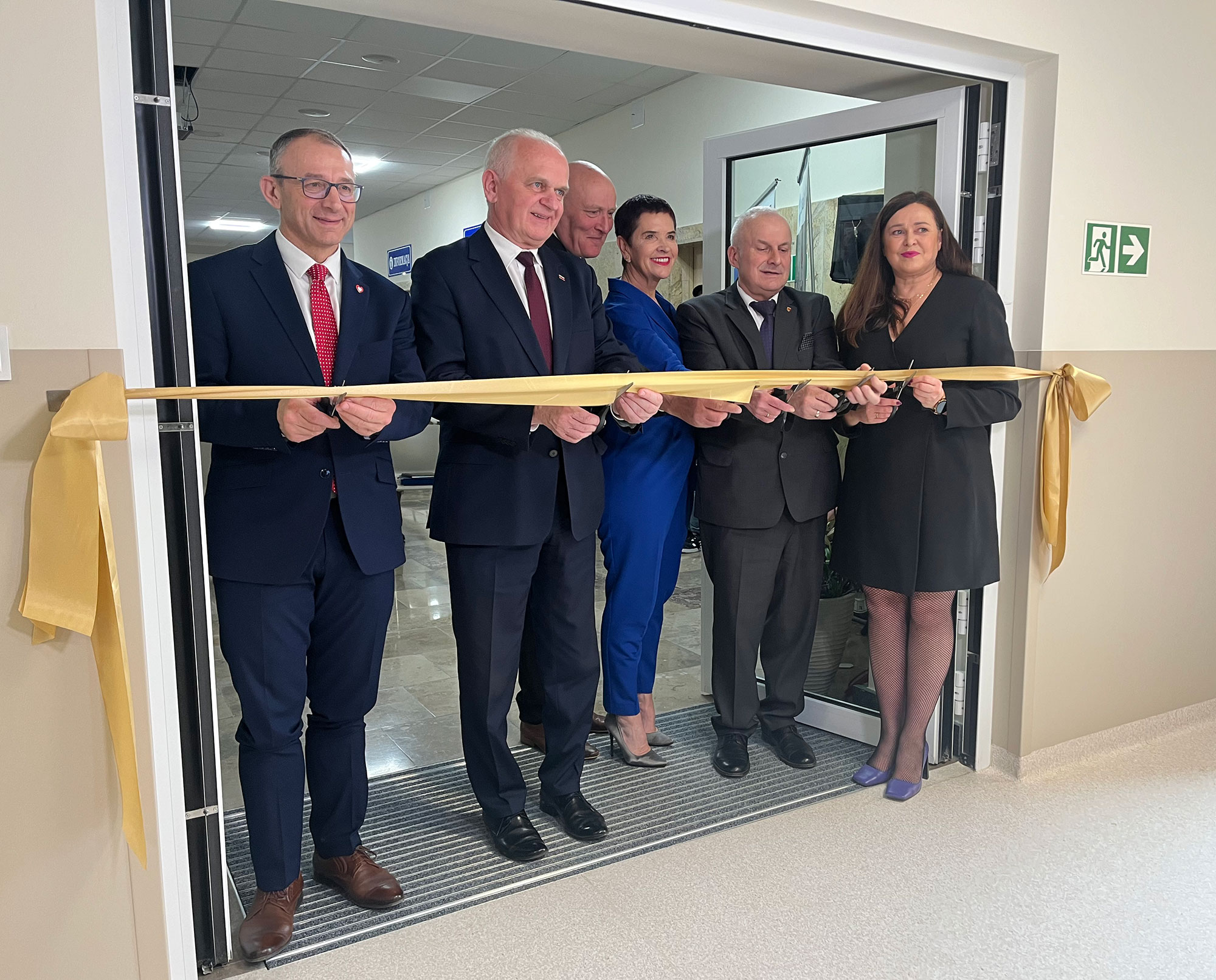 Ilustracja do informacji: Rozbudowa głównego budynku powiatowego Szpitala Na Wyspie w Żarach oficjalnie zakończona!